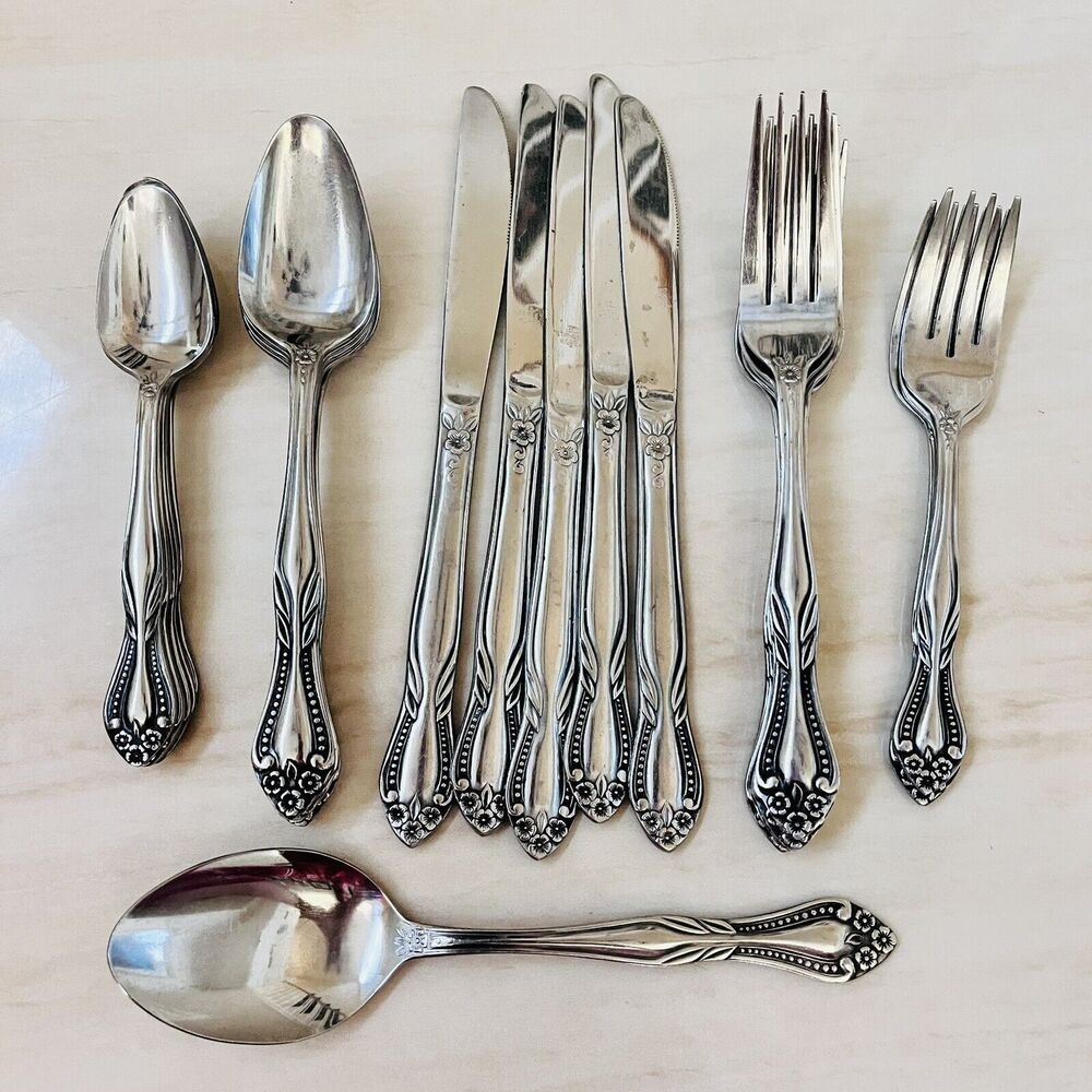 LIFETIME Pierrepont Stainless Flatware Set 26pc Korea Black Accent Floral